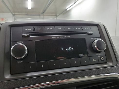 Used 2012 Dodge Grand Caravan SE image 15