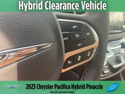 New 2023 Chrysler Pacifica Pinnacle image 25