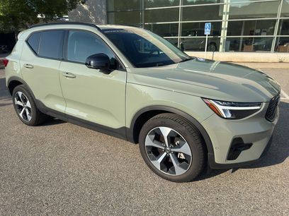 Used 2025 Volvo XC40 B5 Plus