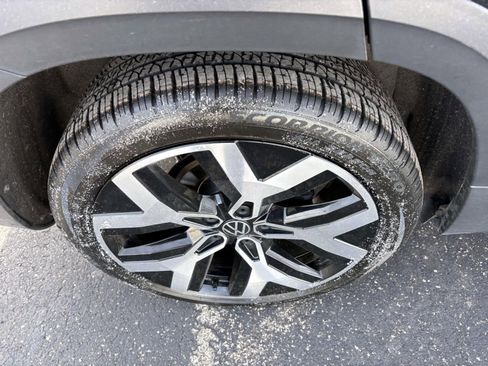 Used 2023 Volkswagen Taos SEL image 10