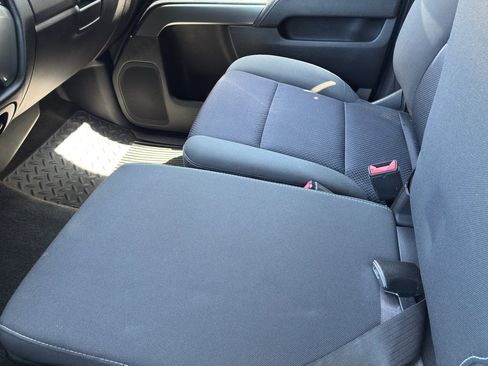 Used 2017 Chevrolet Silverado 1500 LT w/ LT Eassist Package RWD image 39