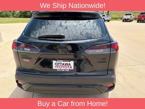 Used 2024 Toyota Corolla Cross AWD Hybrid w/ Moonroof Package image 8