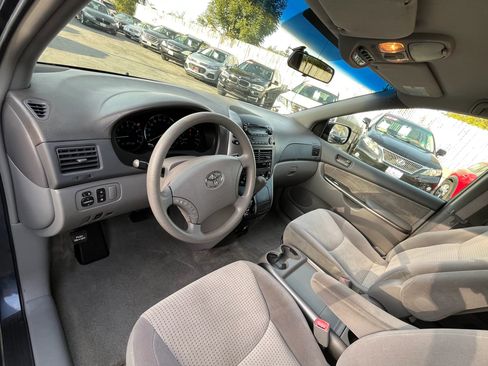 Used 2007 Toyota Sienna LE image 8