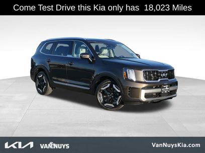 Used 2023 Kia Telluride EX w/ EX Captain's Chair Package