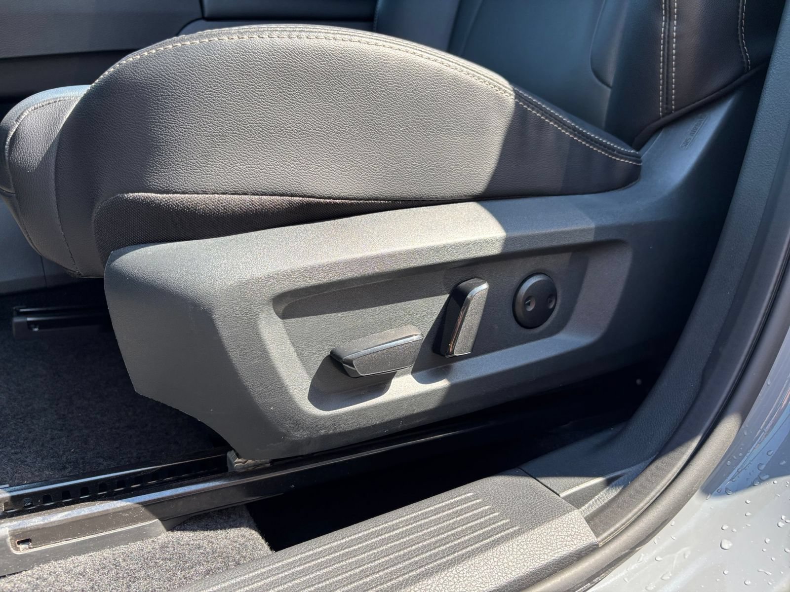Used 2026 Nissan Rogue SL FWD image 22