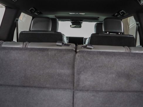 Used 2025 Lexus GX 550 w/ Accessory Package (2T) image 32