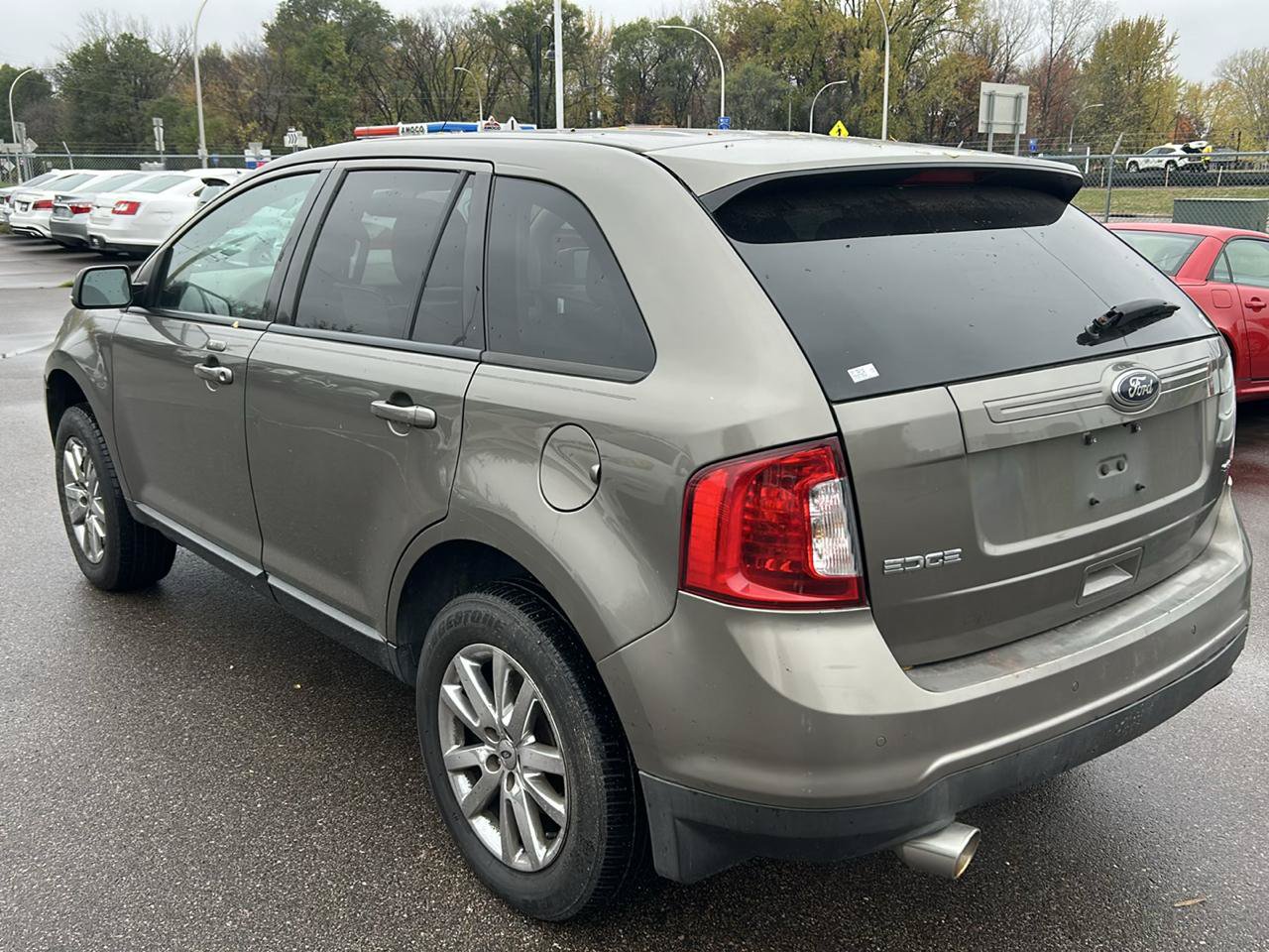 Used 2013 Ford Edge SEL FWD image 7