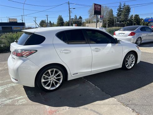 Used 2012 Lexus CT 200h Premium w/ Premium Audio Pkg image 6