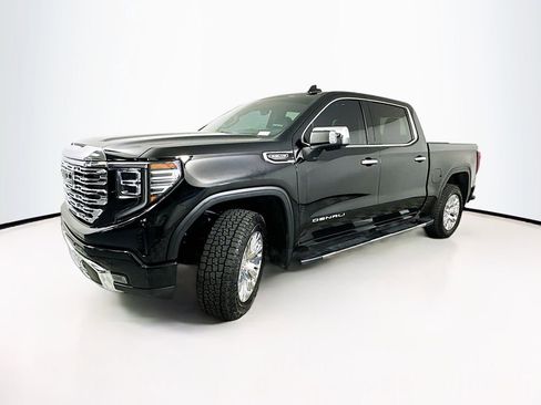 Used 2023 GMC Sierra 1500 Denali w/ Technology Package AWD/4WD image 2
