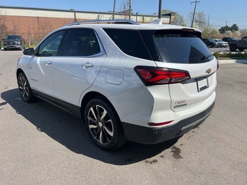 Used 2023 Chevrolet Equinox Premier image 7