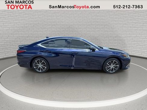 Used 2022 Lexus ES 350 w/ Premium Package FWD image 5