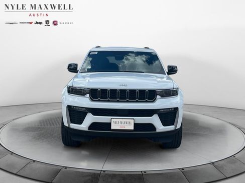 New 2026 Jeep Grand Cherokee L Limited image 18