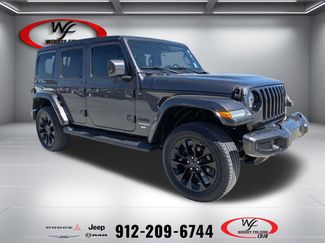 Used 2021 Jeep Wrangler Unlimited Sahara AWD/4WD video 1