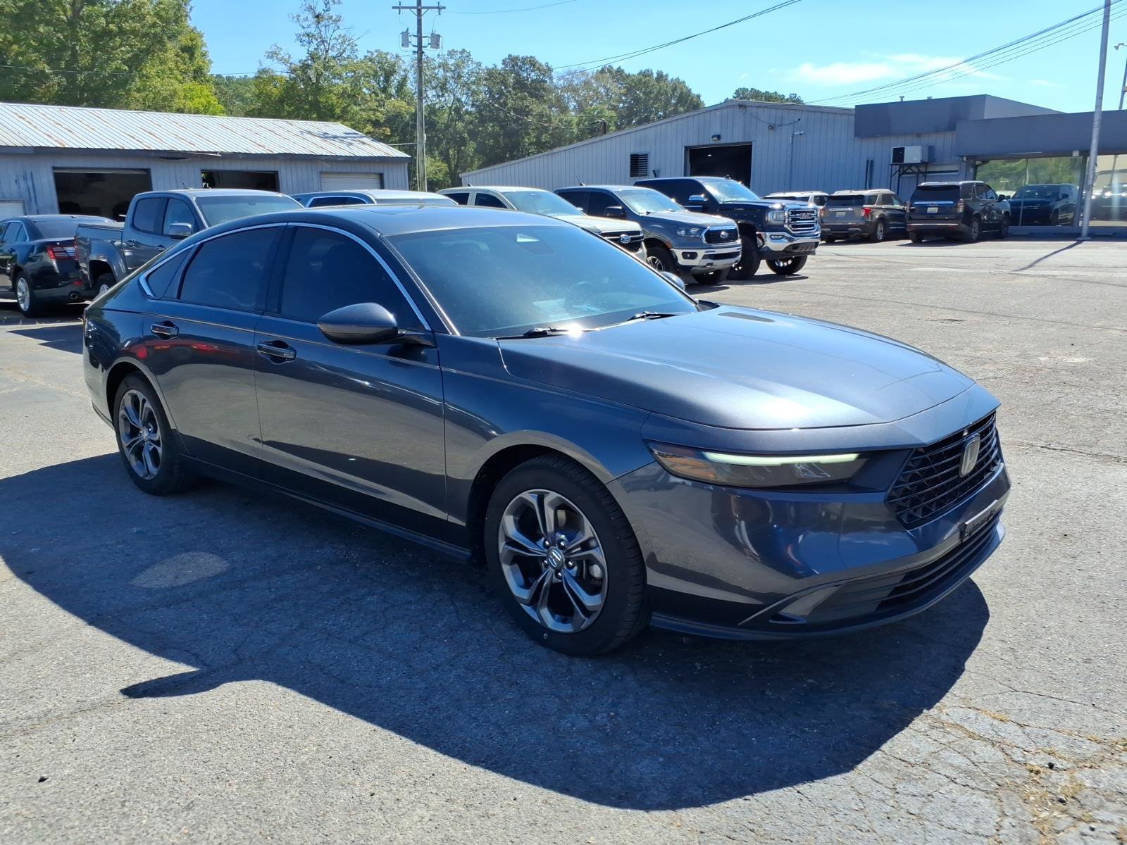 Used 2023 Honda Accord EX image 6