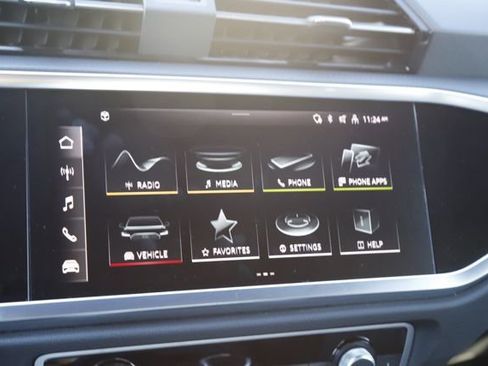 Used 2025 Audi Q3 2.0T Premium image 22