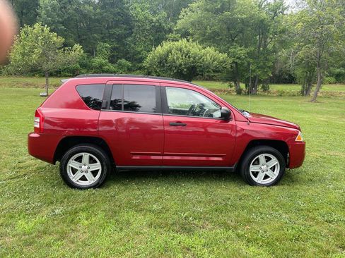 Used 2008 Jeep Compass Sport image 8