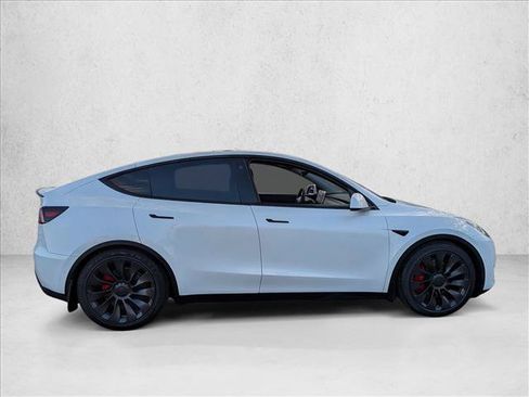 Used 2021 Tesla Model Y Performance AWD/4WD image 4