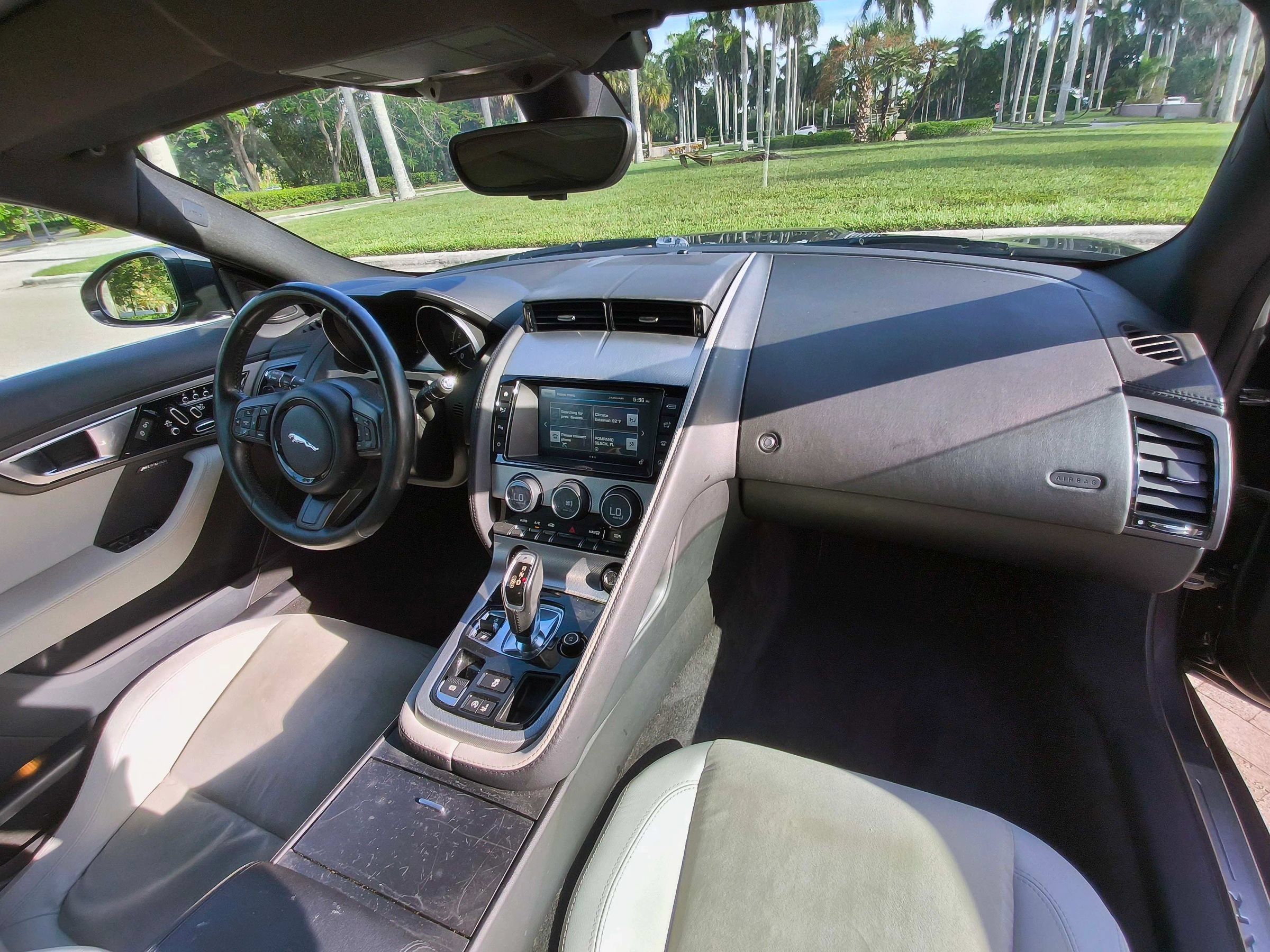 Used 2016 Jaguar F-TYPE Coupe RWD image 24