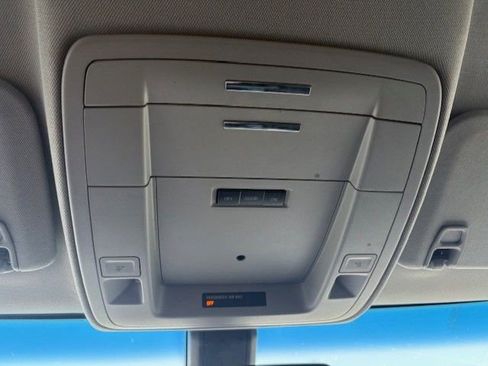 Used 2018 Chevrolet Tahoe LS RWD image 13