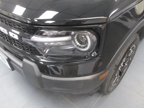 Used 2025 Ford Bronco Sport Outer Banks w/ Outer Banks Tech Package+ AWD/4WD image 8