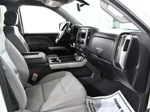 Used 2018 Chevrolet Silverado 1500 LT w/ All Star Edition AWD/4WD image 10