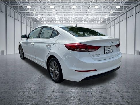 Used 2018 Hyundai Elantra SEL FWD image 5