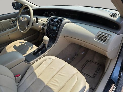 Used 2002 Toyota Avalon XL w/ Luxury Pkg FWD image 47