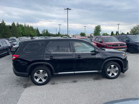 Used 2023 Honda Pilot EX-L image 4
