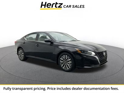Used 2025 Nissan Altima 2.5 SV