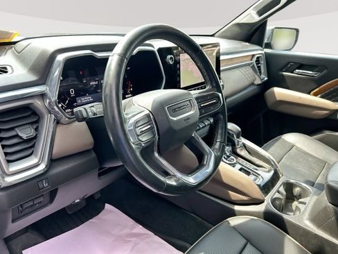 Used 2023 GMC Canyon Denali w/ Denali Black Edition AWD/4WD image 14