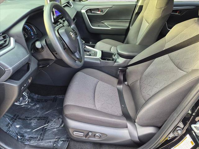 Certified 2025 Toyota RAV4 XLE AWD/4WD image 14