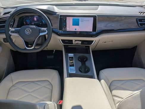 New 2026 Volkswagen Atlas SE FWD image 16