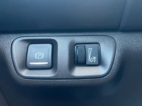 Used 2021 GMC Acadia SLE w/ Driver Convenience Package FWD image 14