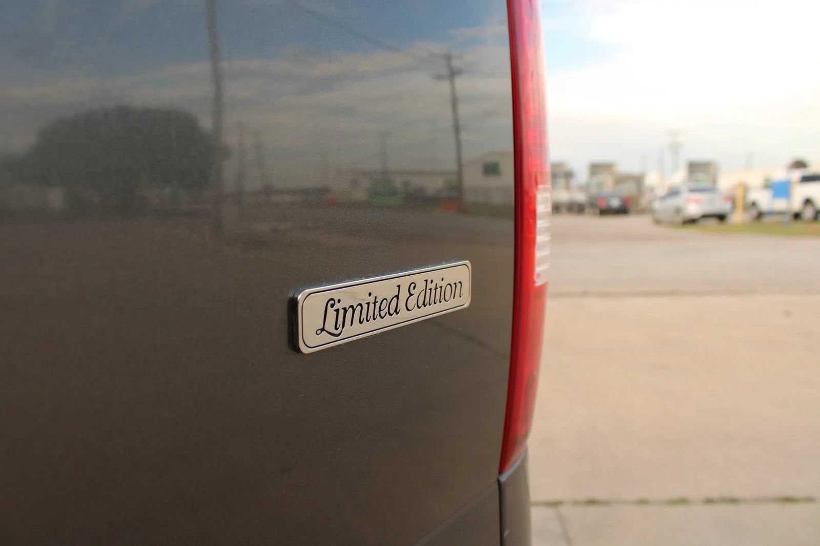 Used 2004 Ford F150 Lariat RWD image 12