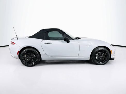 Used 2024 MAZDA MX-5 Miata Club RWD image 24