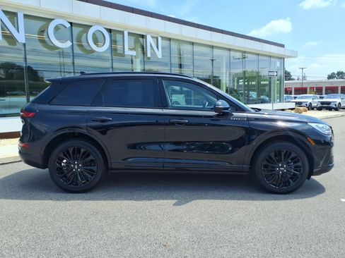 Certified 2025 Lincoln Corsair Reserve w/ Equipment Group 202A AWD/4WD image 2