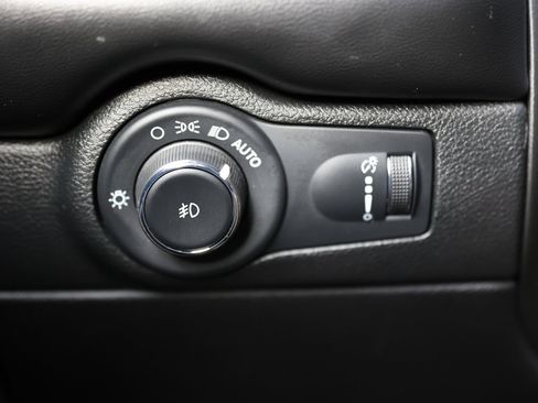 Used 2023 Dodge Durango R/T image 38