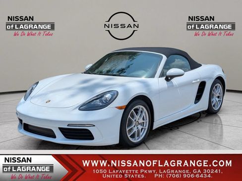 Used 2018 Porsche 718 Boxster RWD image 1