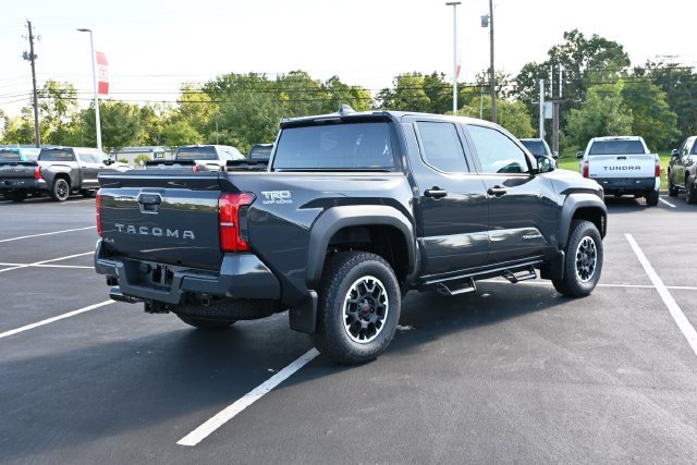 Used 2026 Toyota Tacoma TRD Off-Road AWD/4WD image 7
