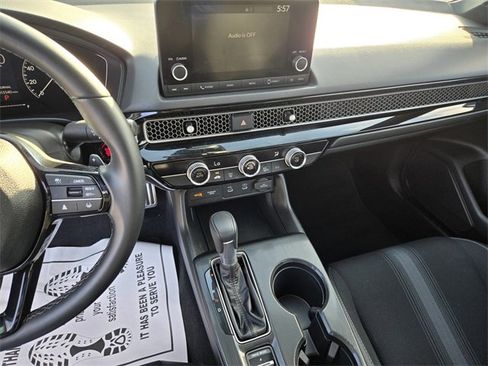 Used 2025 Honda Civic Sport image 22