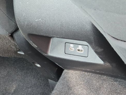 Used 2025 Nissan Altima 2.5 SV FWD image 24