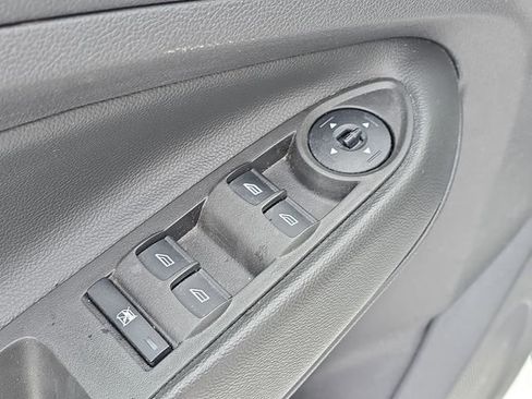 Used 2015 Ford Escape SE image 11