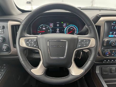 Used 2017 GMC Sierra 1500 Denali w/ Denali Ultimate Package AWD/4WD image 18