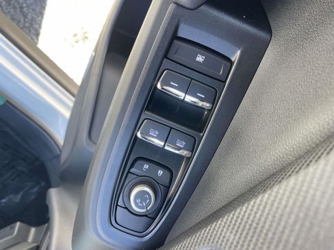 New 2025 Subaru Crosstrek 2.5i Limited w/ Crosstrek Mirror Package image 5