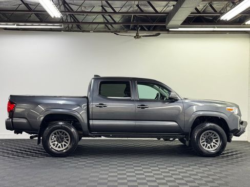 Used 2021 Toyota Tacoma SR AWD/4WD image 4