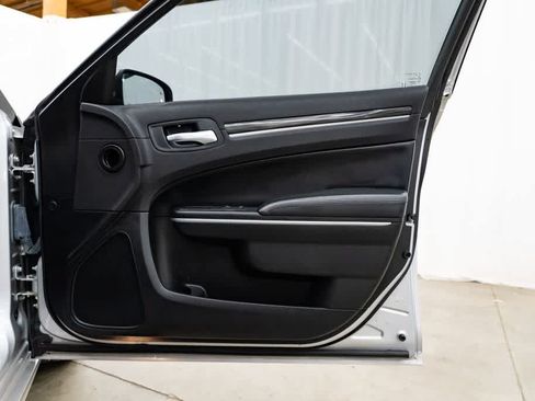 Used 2021 Chrysler 300 Touring L RWD image 29