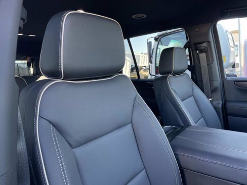 New 2026 GMC Yukon Elevation image 28