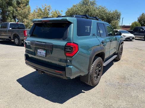 Used 2026 Toyota 4Runner TRD Off-Road Premium AWD/4WD image 5