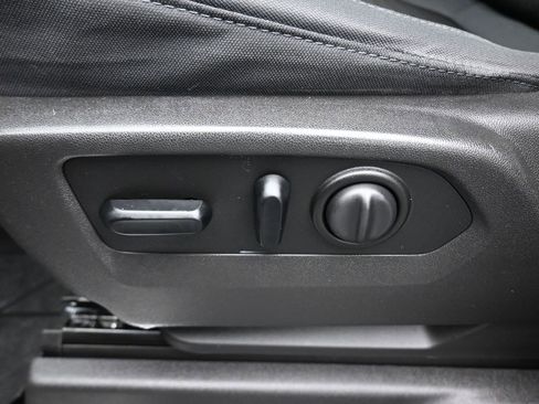 Used 2019 Chevrolet Silverado 1500 RST image 13