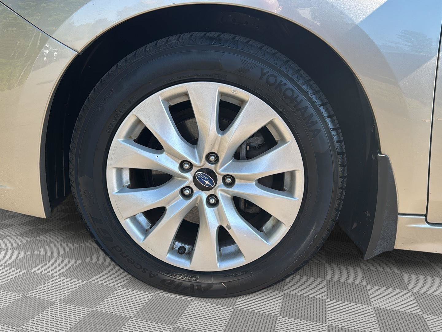 Used 2017 Subaru Legacy 2.5i Premium AWD/4WD image 8